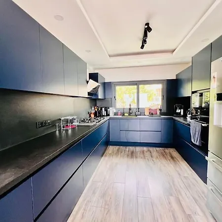 Karmi'de Rueya Gibi Tatil Kyrenia (Northern Cyprus)